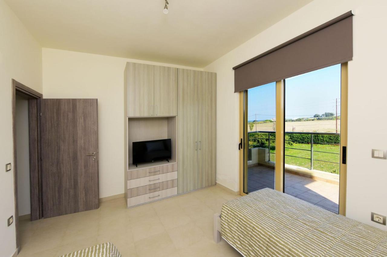 Stelia Luxury Apartments Kalavarda Exterior photo
