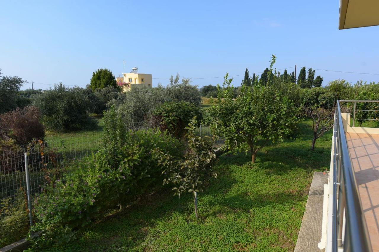 Stelia Luxury Apartments Kalavarda Exterior photo
