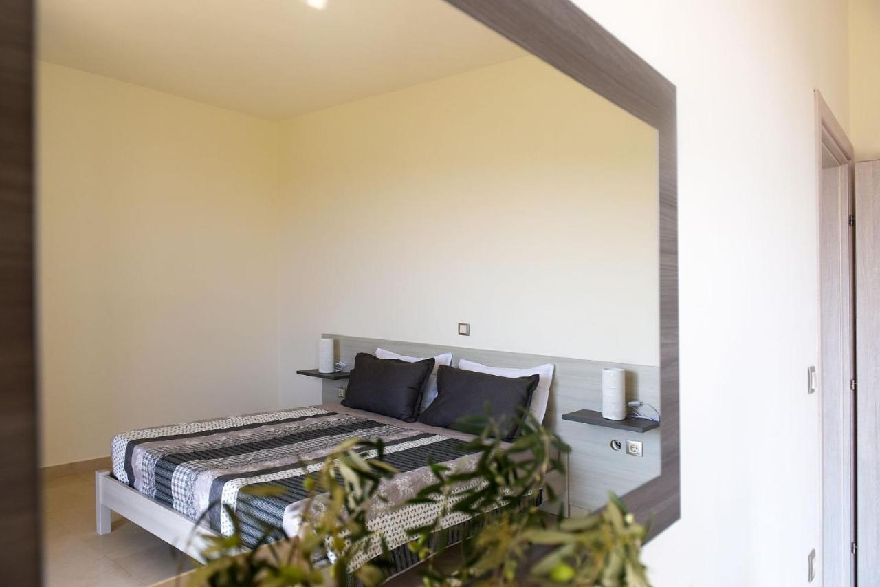 Stelia Luxury Apartments Kalavarda Exterior photo
