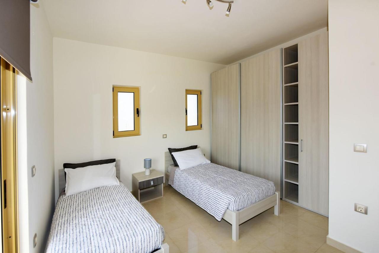 Stelia Luxury Apartments Kalavarda Exterior photo