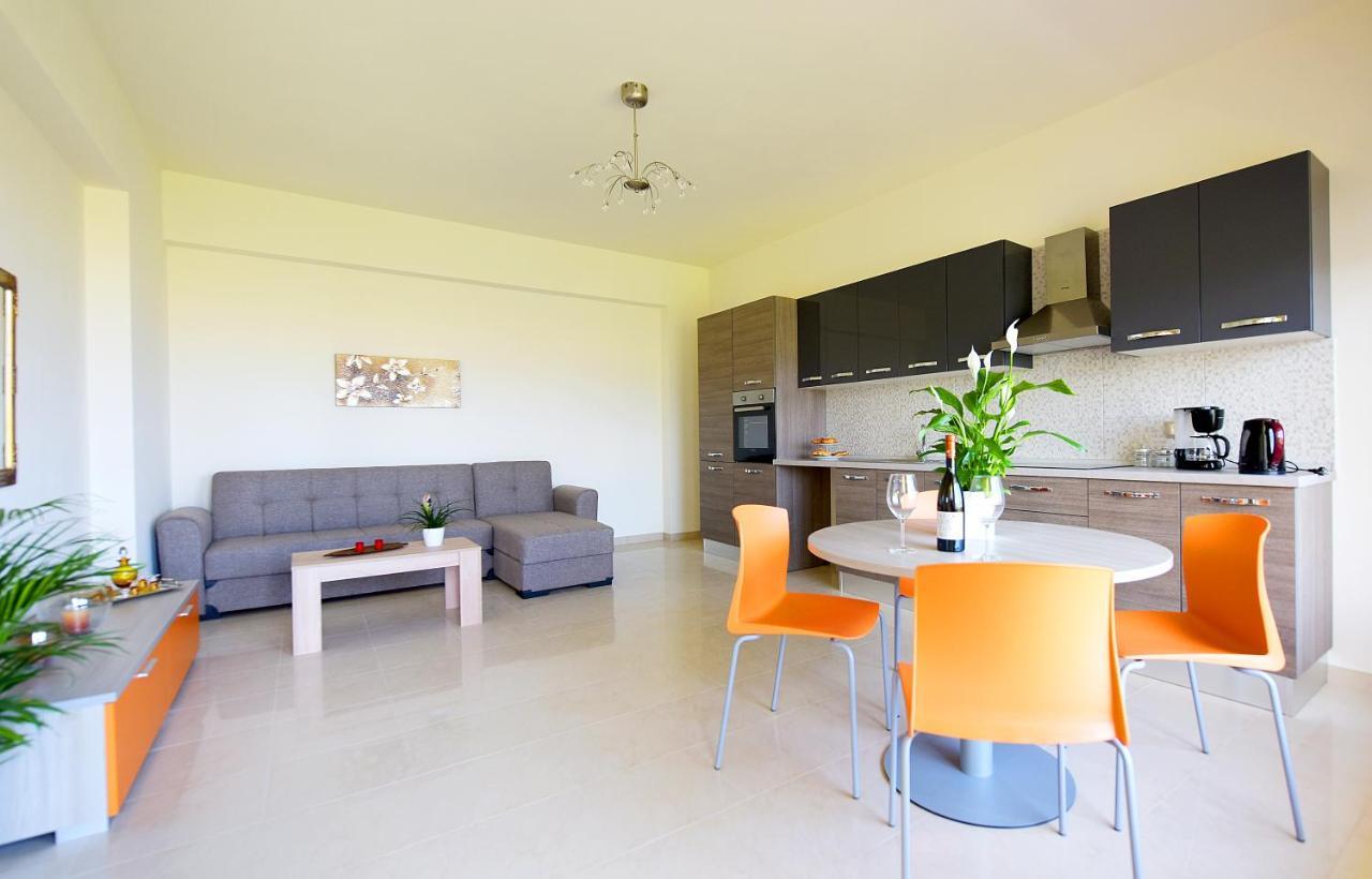 Stelia Luxury Apartments Kalavarda Exterior photo